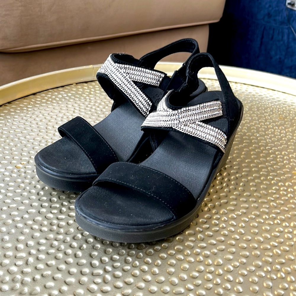 Sketchers Womens Wedge Sandal